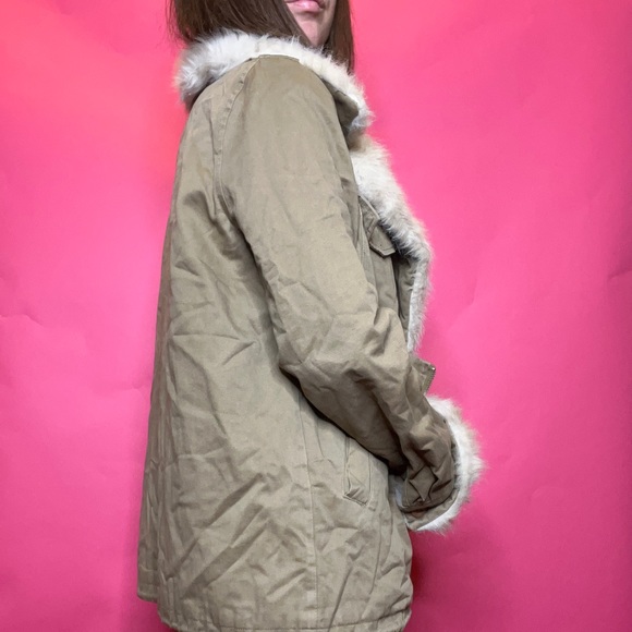 Jacket faux fur - Picture 3 of 6